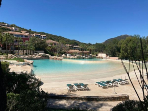 Appartement 6personnes restanques golf de St TROPEZ